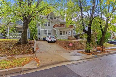 Main picture of 3808 Wyoming - 3808