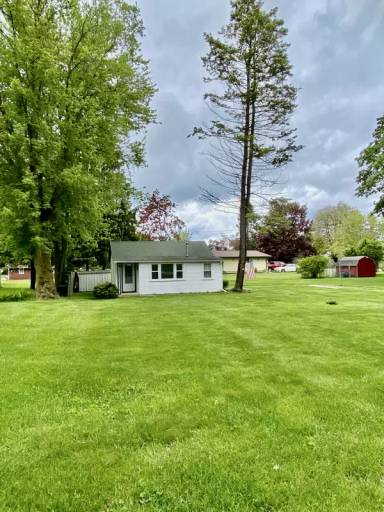 Main picture of 3544 Huron St