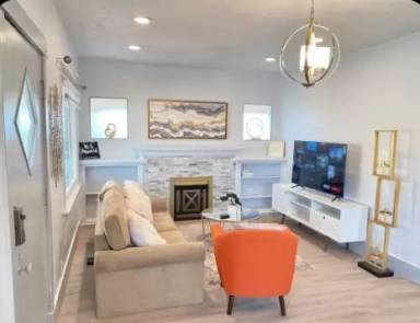 Main picture of 802 E 500 S