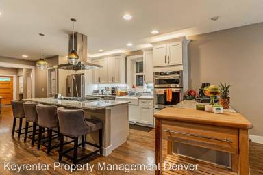 Main picture of 3487 W Moncrieff Pl