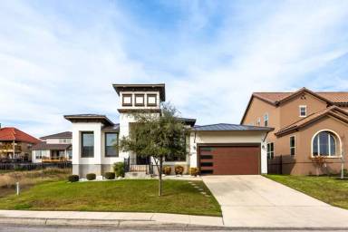 Main picture of 16118 Salto del Agua