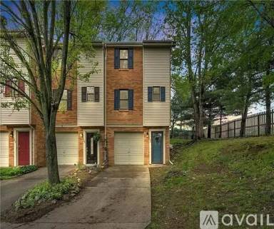 Main picture of 126 Stoney Creek Ct