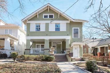 Main picture of 887 Myrtle St NE