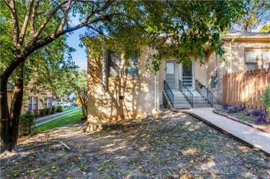 Main picture of 405 E 32nd St