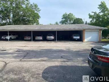 Main picture of 3947 W Sylvania Ave