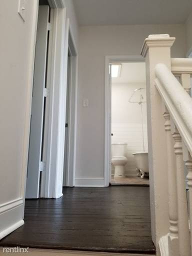 Main picture of 5237 Linden Heights Ave