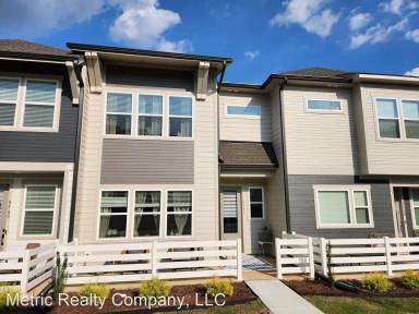 Main picture of 5590 Comiskey Aly