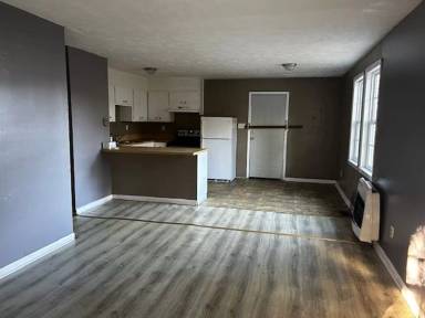 Main picture of 706 Wren St