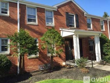 Main picture of 834 Thorn St