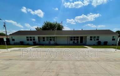 Main picture of 6421 E Cottonwood Ln