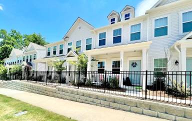 Main picture of 1005 Pine St