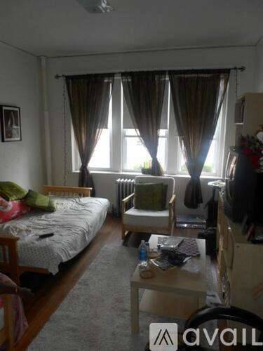 Main picture of 90 Chiswick Rd