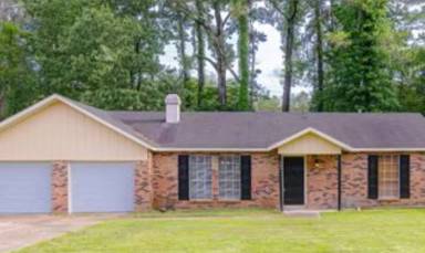 Main picture of 965 N Valley Falls Rd