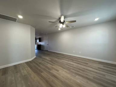 Main picture of 5509 Rice St
