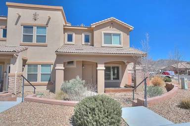 Main picture of 10835 Crissy Field Way NE