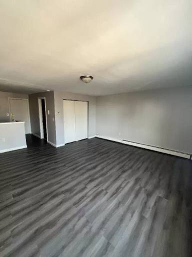 Main picture of 887 Asylum Ave