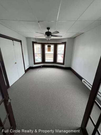 Main picture of 200 S 12th St