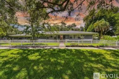 Main picture of 1845 Cleveland St