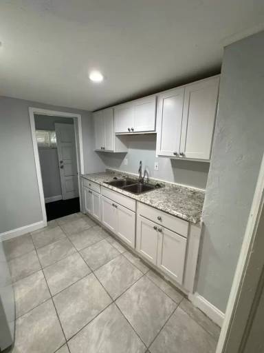 Main picture of 326 Claude St