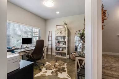 Main picture of 4914 Brookfield Dr