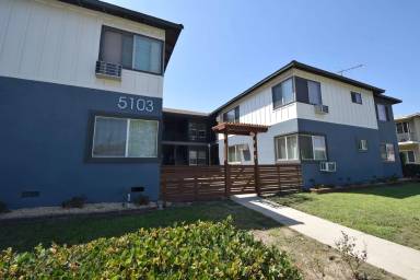 Main picture of 5103 Cahuenga Blvd