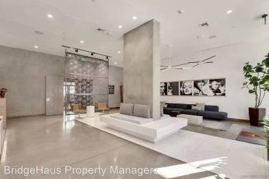 Main picture of Eleventh Avenue
