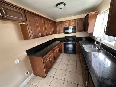 Main picture of 241 E South St