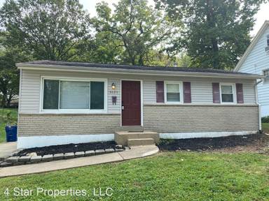 Main picture of 3028 Chaucer Ave