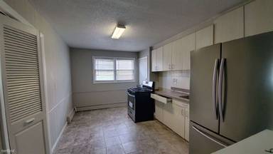 Main picture of 30 Oak Ridge Dr