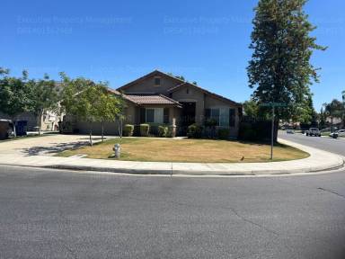 Main picture of 5205 Green Clover Ave