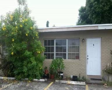 Main picture of 1870 NW 60th Ave