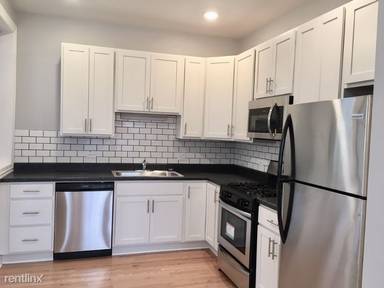 Main picture of 4417 N Hazel St