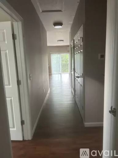 Main picture of 732 Ohio Pike
