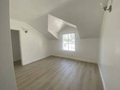 Main picture of 11840 Gilmore St