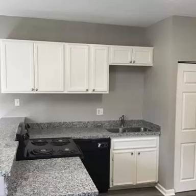 Main picture of 652 Wisconsin St