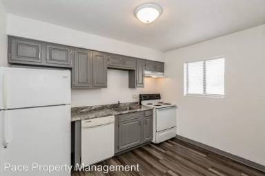 Main picture of 5016 1st Ave NW