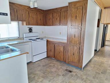 Main picture of 2903 NE Riverside Ave