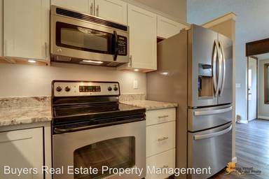 Main picture of 7213 Foxridge Cir