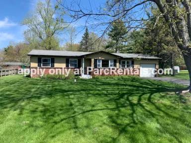 Main picture of 8850 Circle Dr