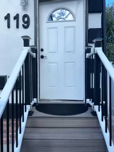 Main picture of 119 Columbus Pl