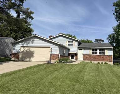 Main picture of 833 James Dr