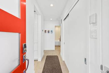 Main picture of 1028 East Ave