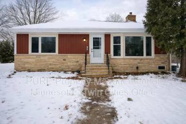 Main picture of 30630 Broadway St