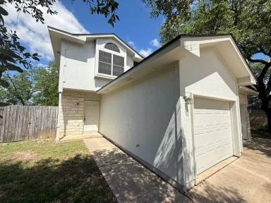 Main picture of 6726 Windrift Way