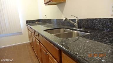 Main picture of 1226 N Gower St