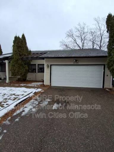 Main picture of 2100 E 123rd St