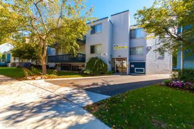 Main picture of 824 McKinley Ave