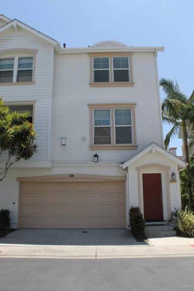 Main picture of 775 Harbor Cliff Way