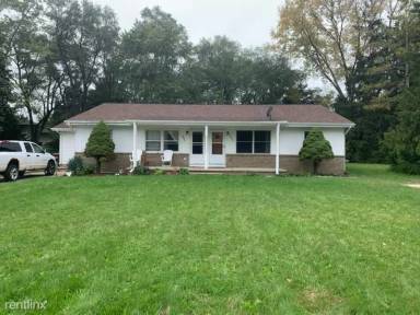 Main picture of 2816 Skyway Ln