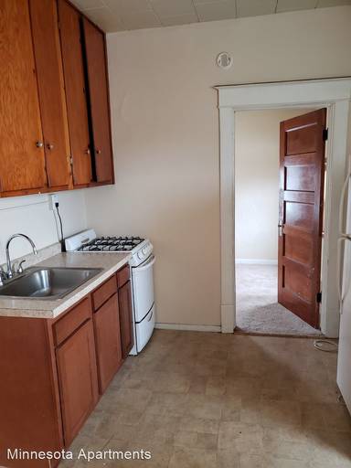 Main picture of 1562 Edmund Ave